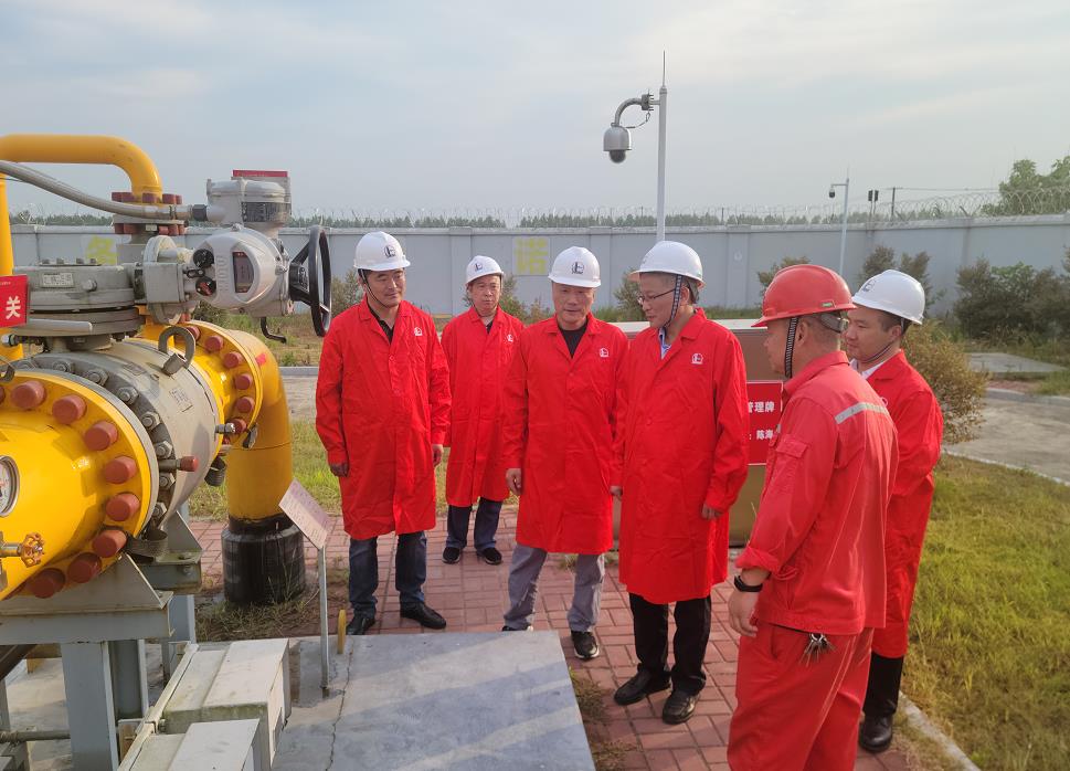 市政府副秘書長、發(fā)改委主任李文勝一行至第二天然氣門站調(diào)研